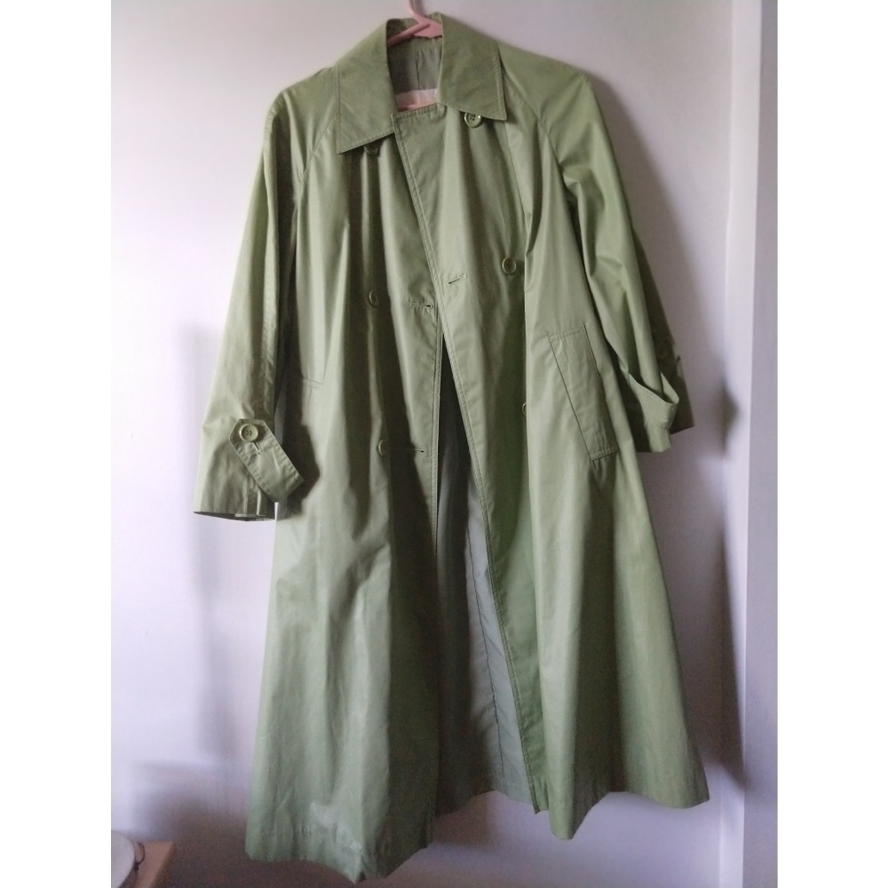 Trench Coat: Made in Japan